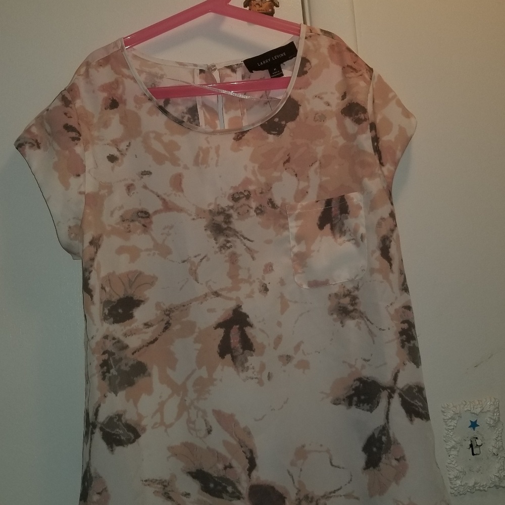 LARRY LEVINE floral blouse!!